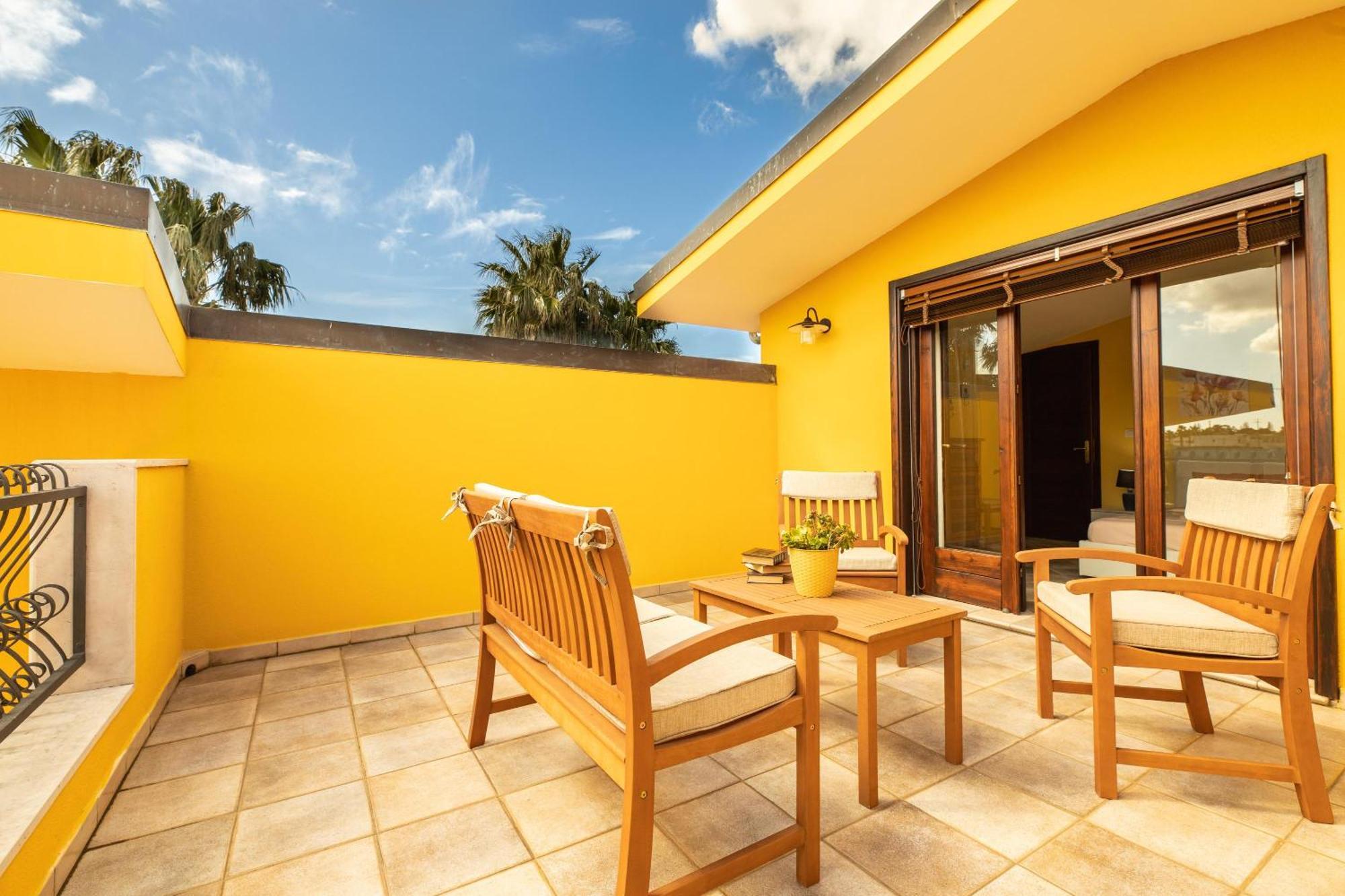 Villa Esmeralda ตาเวียโน ภายนอก รูปภาพ