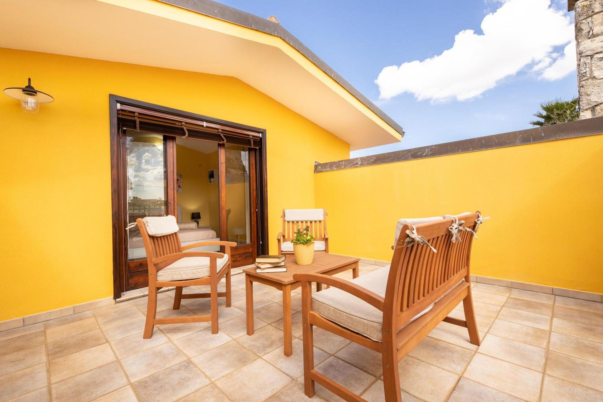 Villa Esmeralda ตาเวียโน ภายนอก รูปภาพ