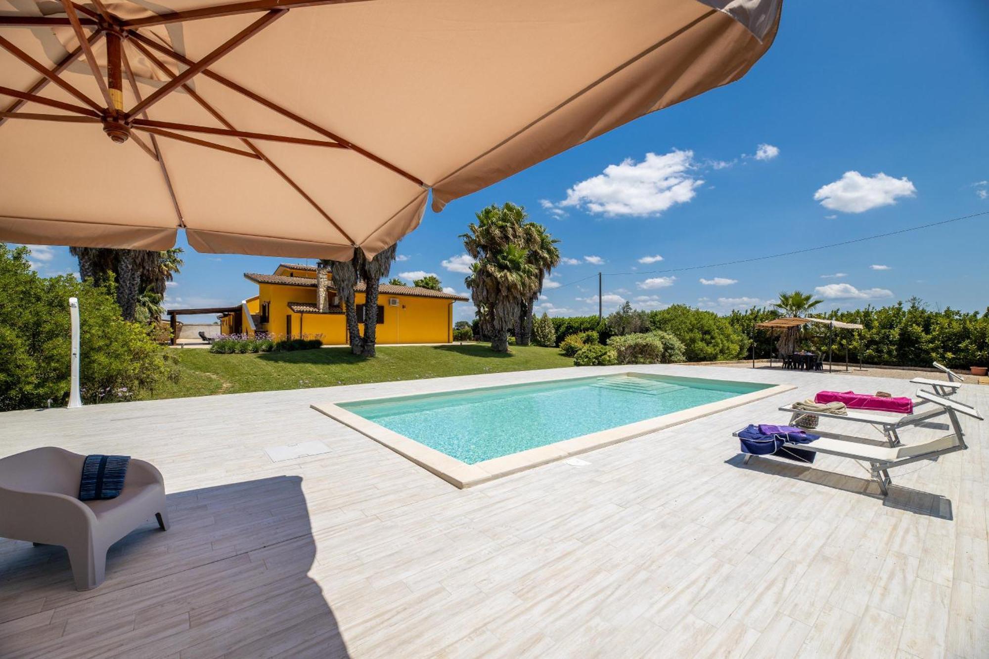 Villa Esmeralda ตาเวียโน ภายนอก รูปภาพ